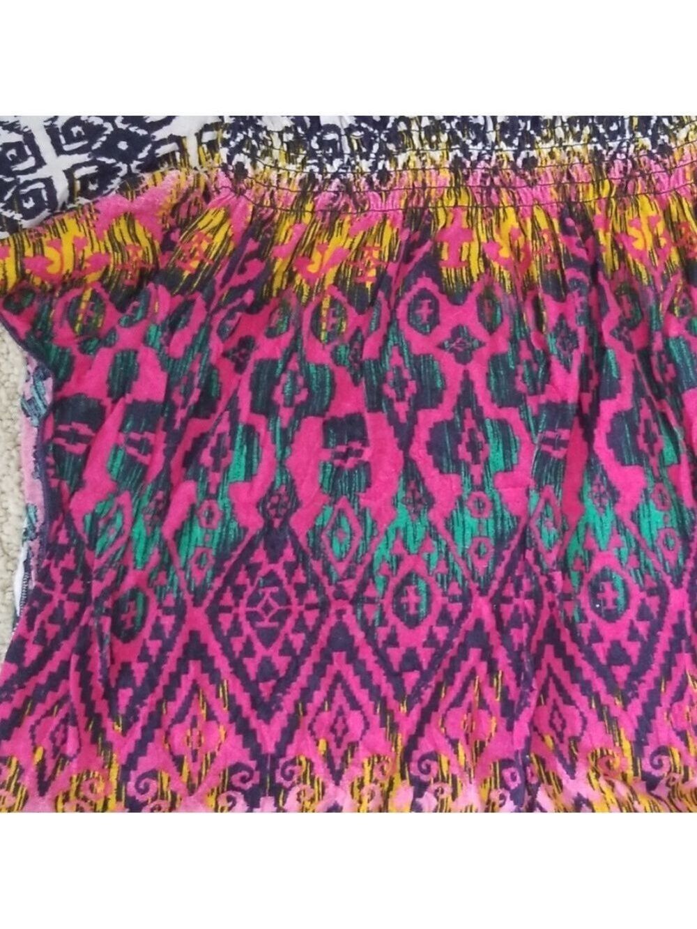 Vanity Ruffle Top - Picture 2 of 3